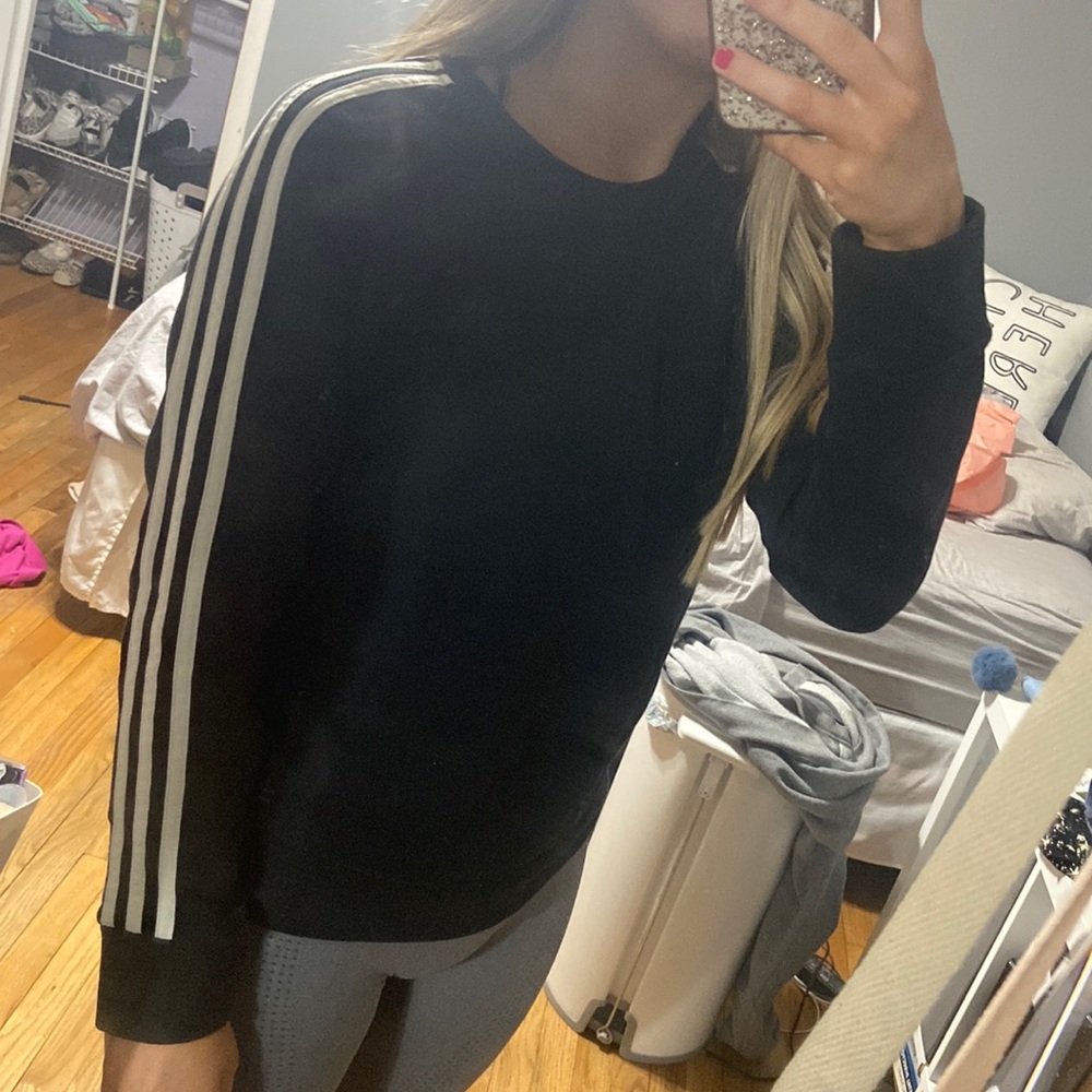 Adidas Black Crewneck in size Small
